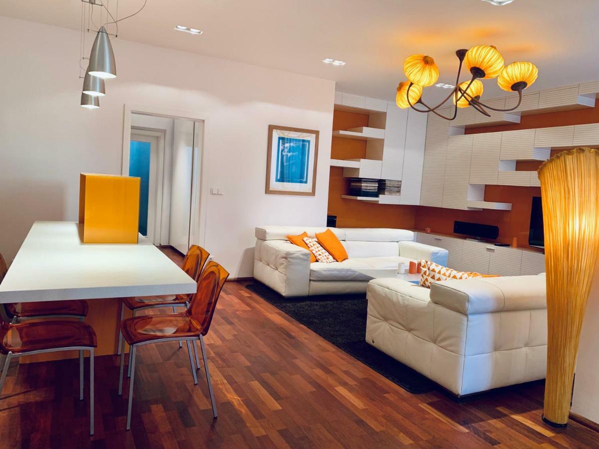 Luxury Apartment In The Center Of براغ المظهر الخارجي الصورة