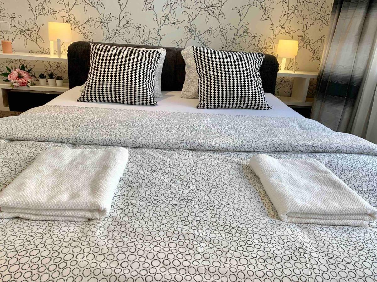Luxury Apartment In The Center Of براغ المظهر الخارجي الصورة