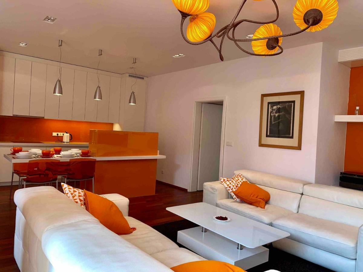 Luxury Apartment In The Center Of براغ المظهر الخارجي الصورة