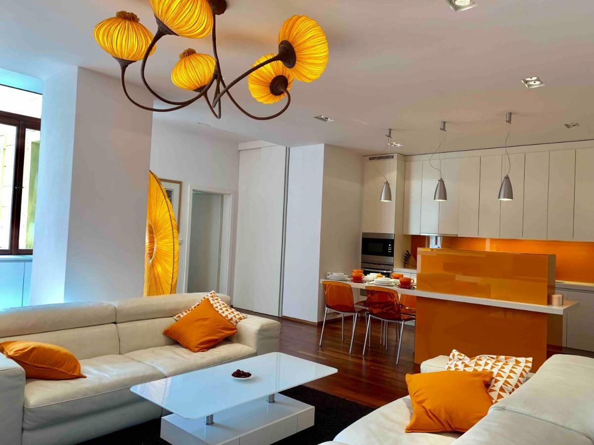 Luxury Apartment In The Center Of براغ المظهر الخارجي الصورة