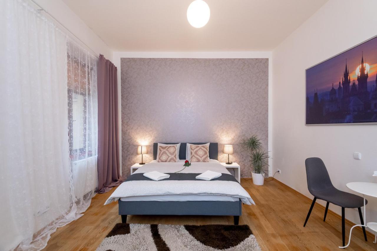 Luxury Apartment In The Center Of براغ المظهر الخارجي الصورة