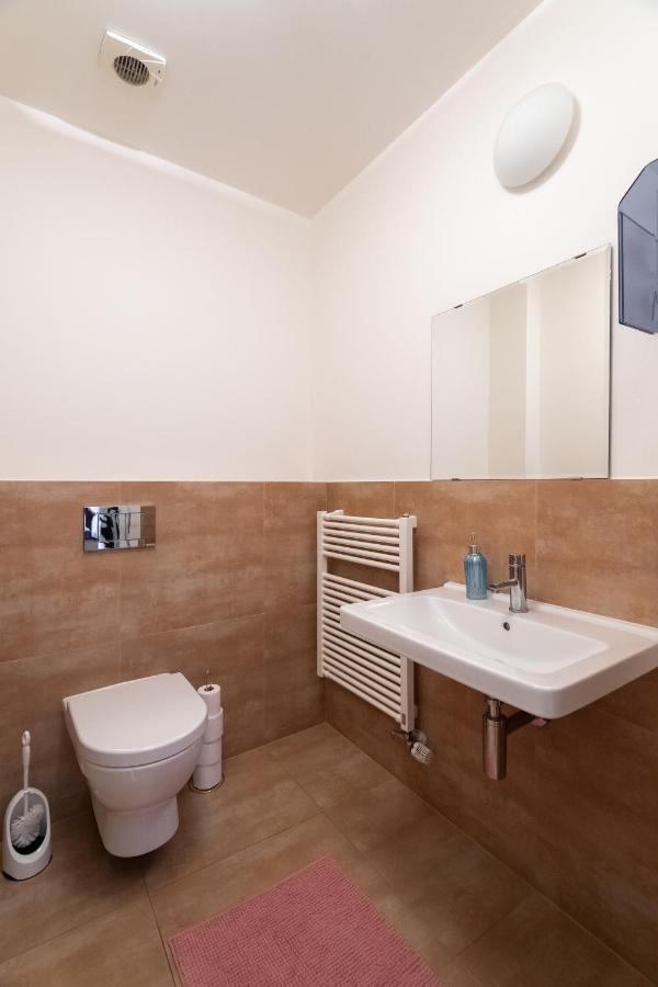 Luxury Apartment In The Center Of براغ المظهر الخارجي الصورة